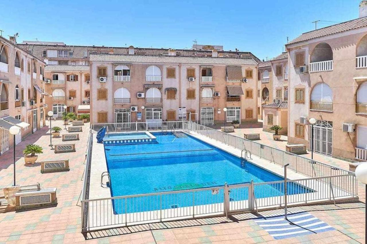 Espanhouse Valencia With Pool View In Apartment Torrevieja